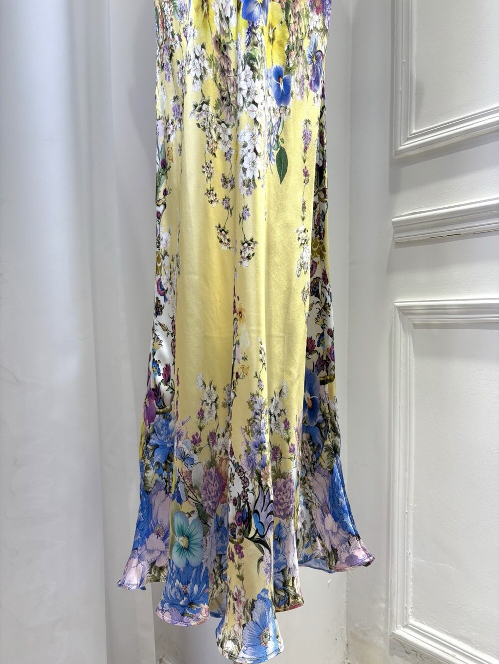 CAMILLA Appliqued embellished floral-print silk-satin maxi dress - Picture 10 of 16